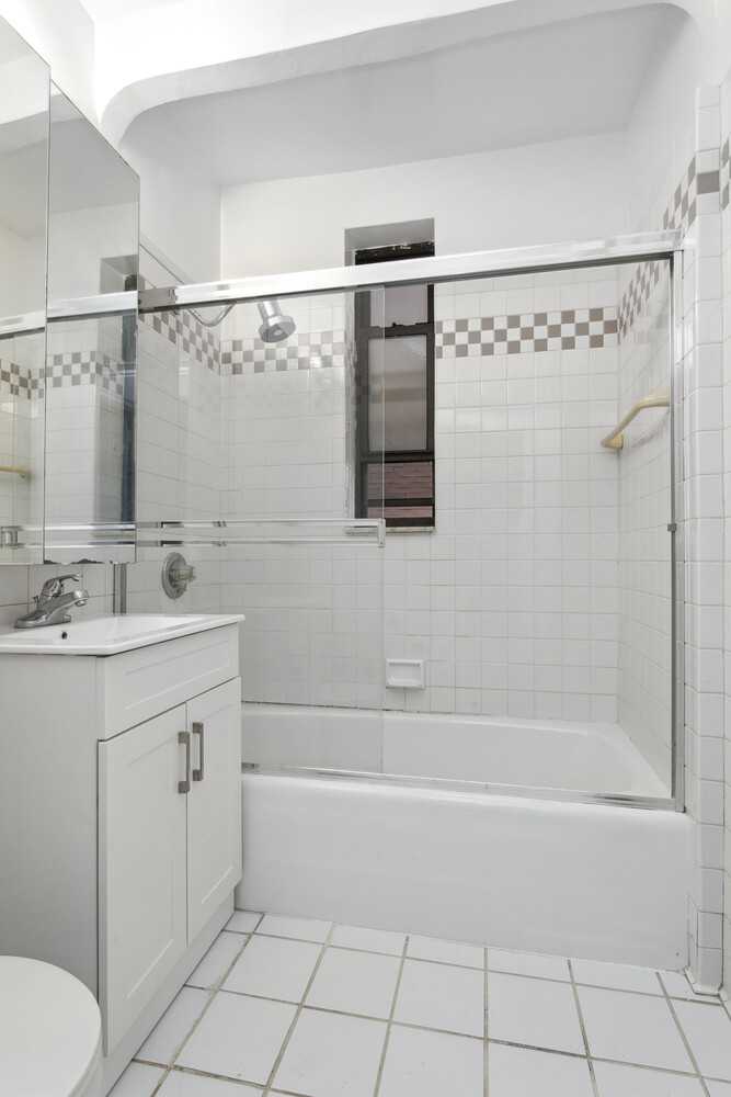 #4 photo, 222 E 35TH Street, マンハッタン Murray Hill , NY 10016