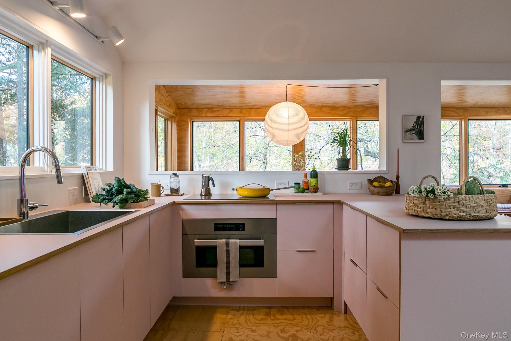 #11 photo, 146 Glenerie Boulevard, Saugerties , NY 12477