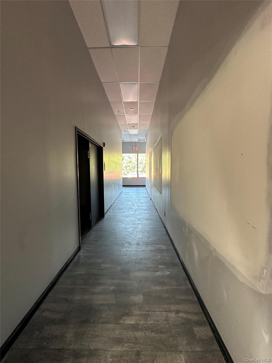 #4 photo, 2807 Middle Country Road, サフォーク郡 Lake Grove , NY 11755