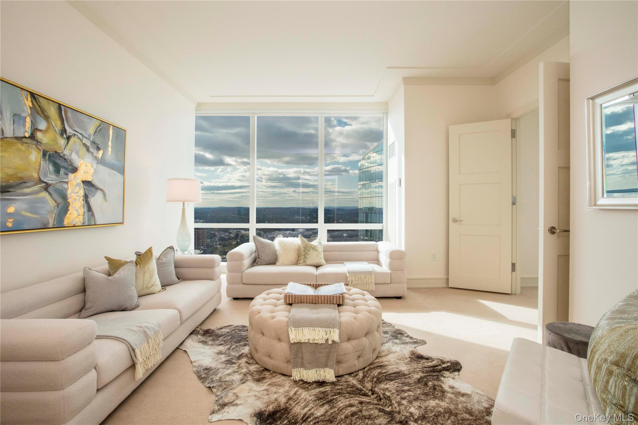 #15 photo, 1 Renaissance Square, White Plains , NY 10601