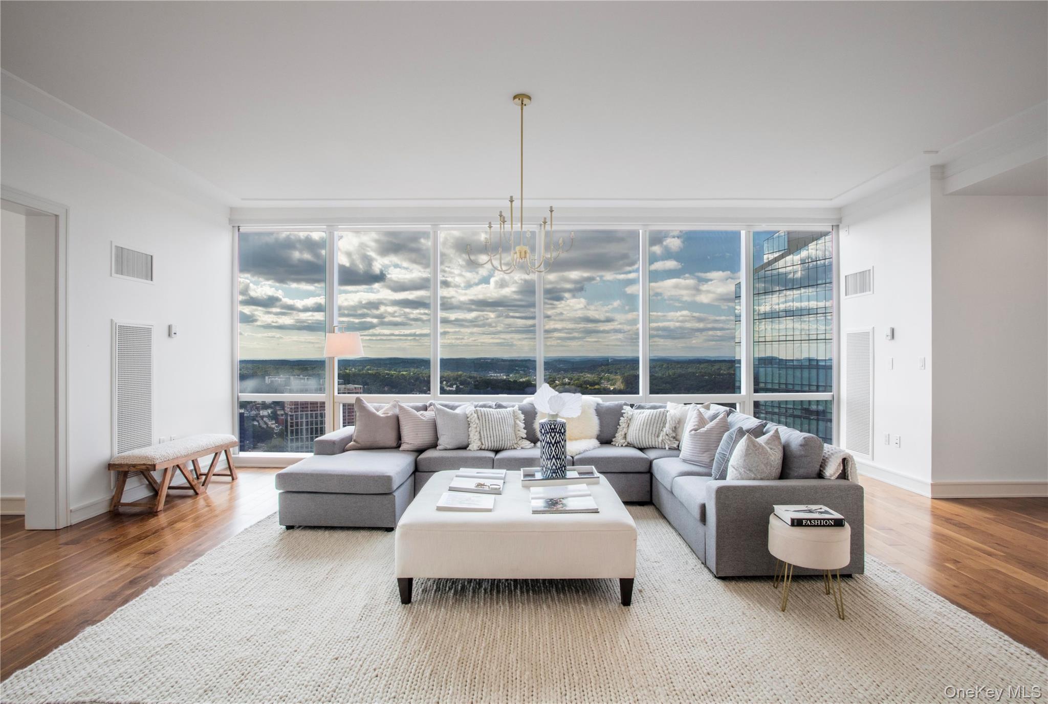 #3 photo, 1 Renaissance Square, White Plains , NY 10601