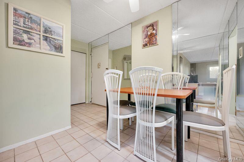 #12 photo, 135 Post Avenue, ナッソー郡 Westbury , NY 11590