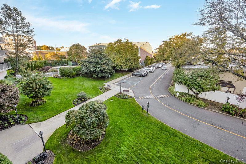 #19 photo, 135 Post Avenue, ナッソー郡 Westbury , NY 11590