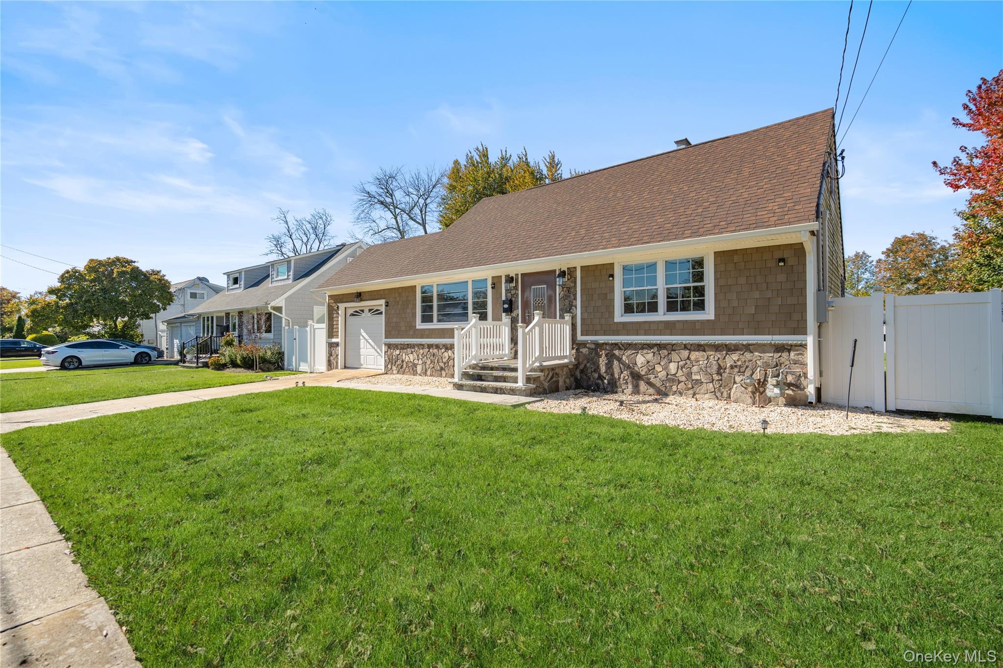 #5 photo, 16 Smith Street, ナッソー郡 Hicksville , NY 11801