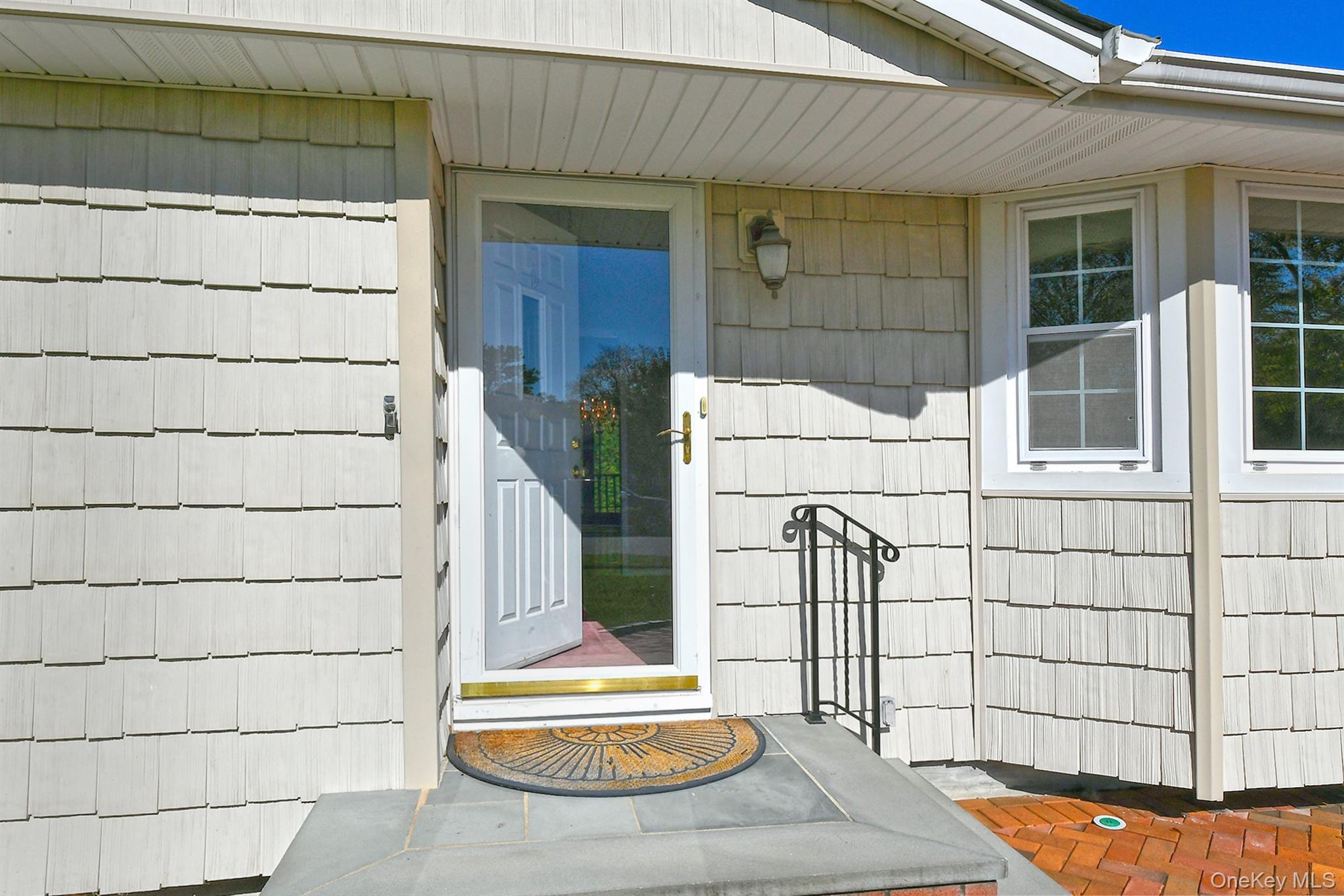 #4 photo, 185 S Plaisted Avenue, Smithtown , NY 11788