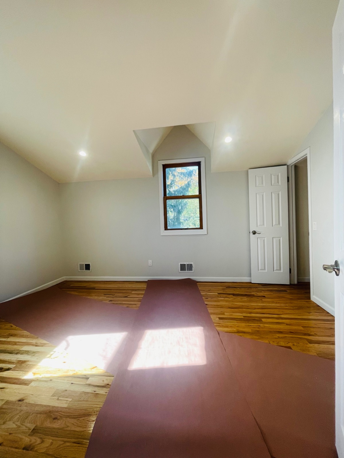 #8 photo, 16  Oldwood rd, #B, ナッソー郡 Port Washington , NY 11050