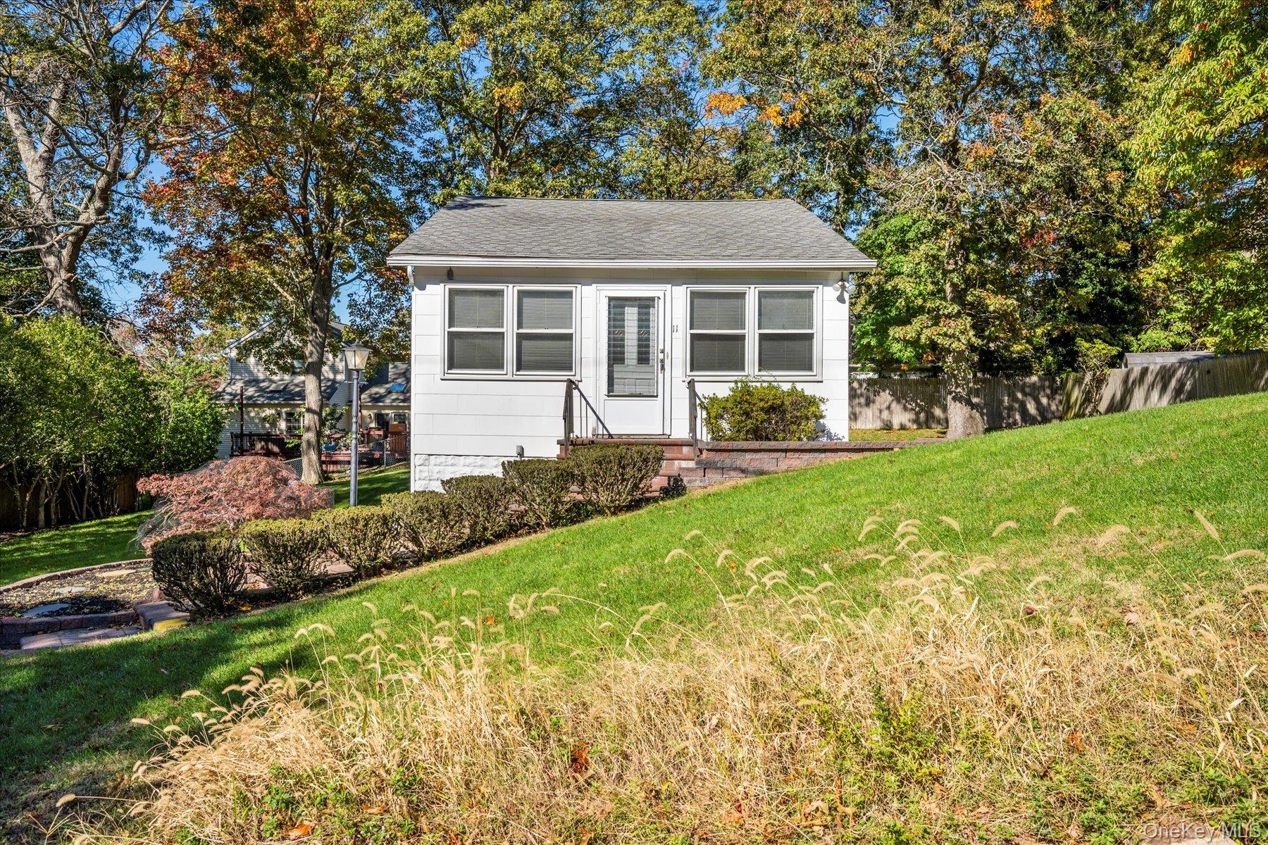 #2 photo, 11 Naiad Road, Rocky Point , NY 11778