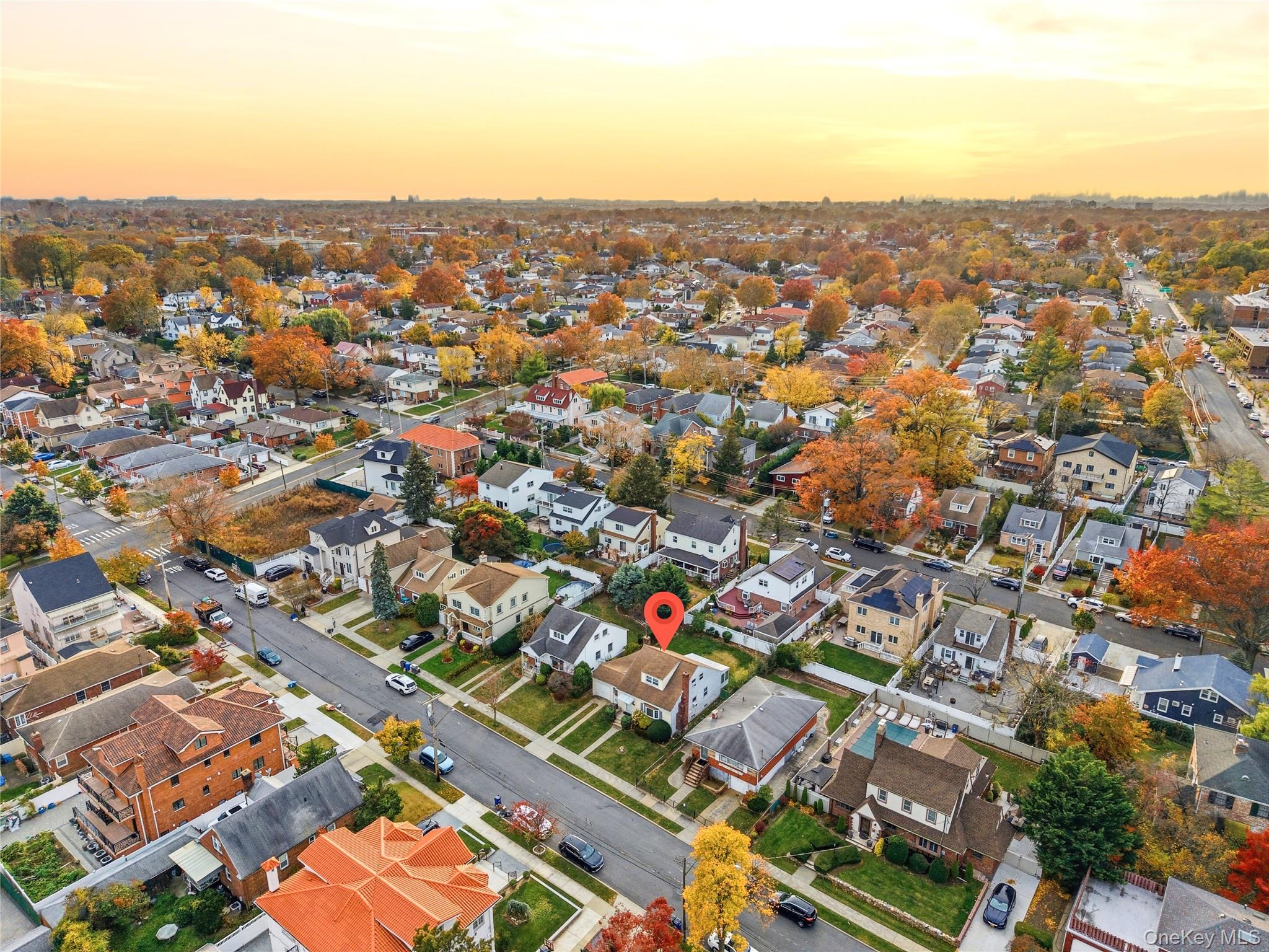 #3 photo, 26-24 211 Street, קווינס Bayside , NY 11360