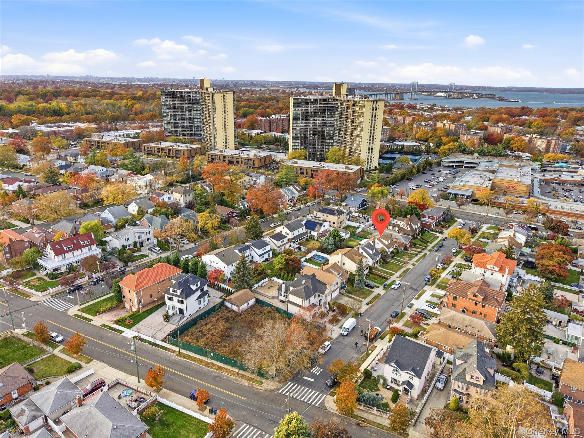 #4 photo, 26-24 211 Street, קווינס Bayside , NY 11360