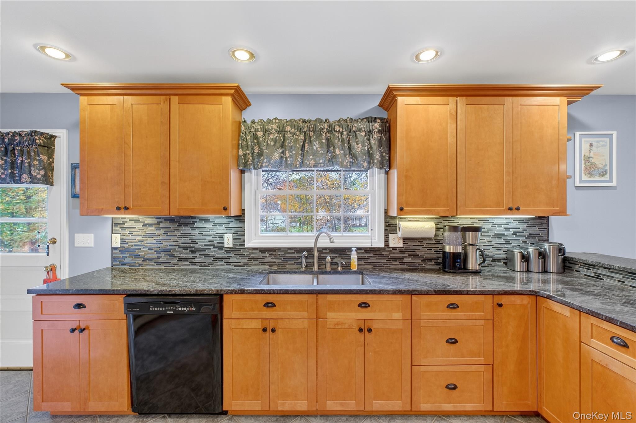 #15 photo, 69 Round Hill Road, Poughkeepsie , NY 12603