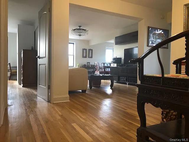 #3 photo, 224-24 Union Turnpike, クイーンズ区 Queens Village North , NY 11364