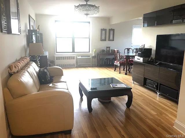 #6 photo, 224-24 Union Turnpike, クイーンズ区 Queens Village North , NY 11364