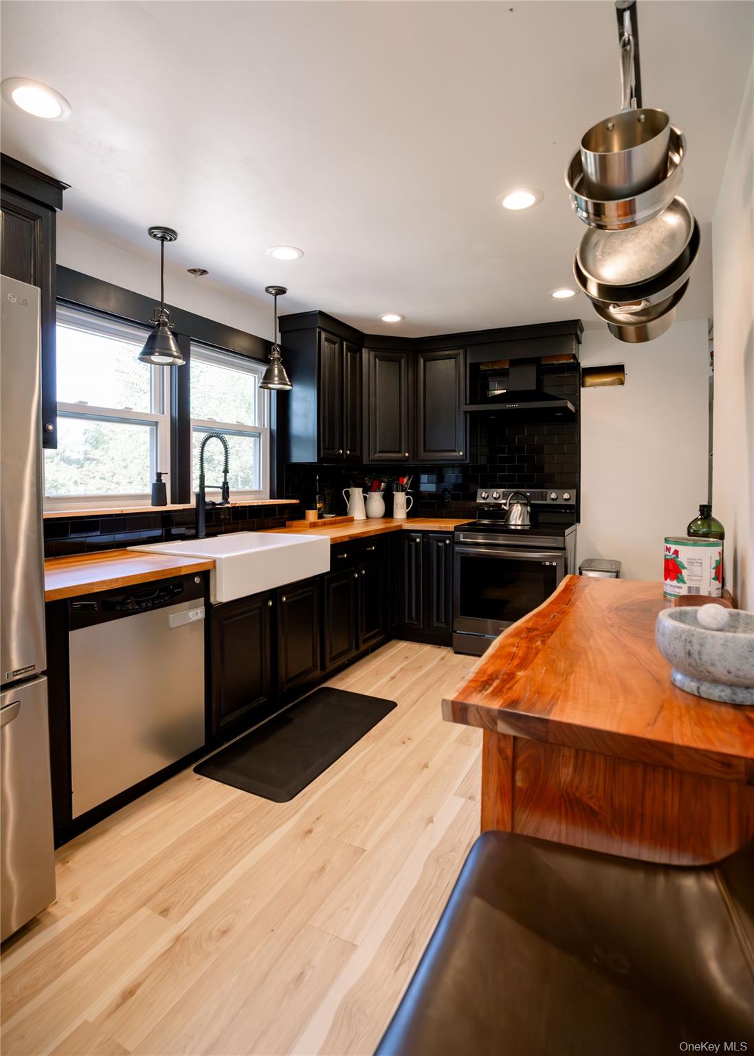 #12 photo, 15 E Dogwood Drive, Poughkeepsie , NY 12601