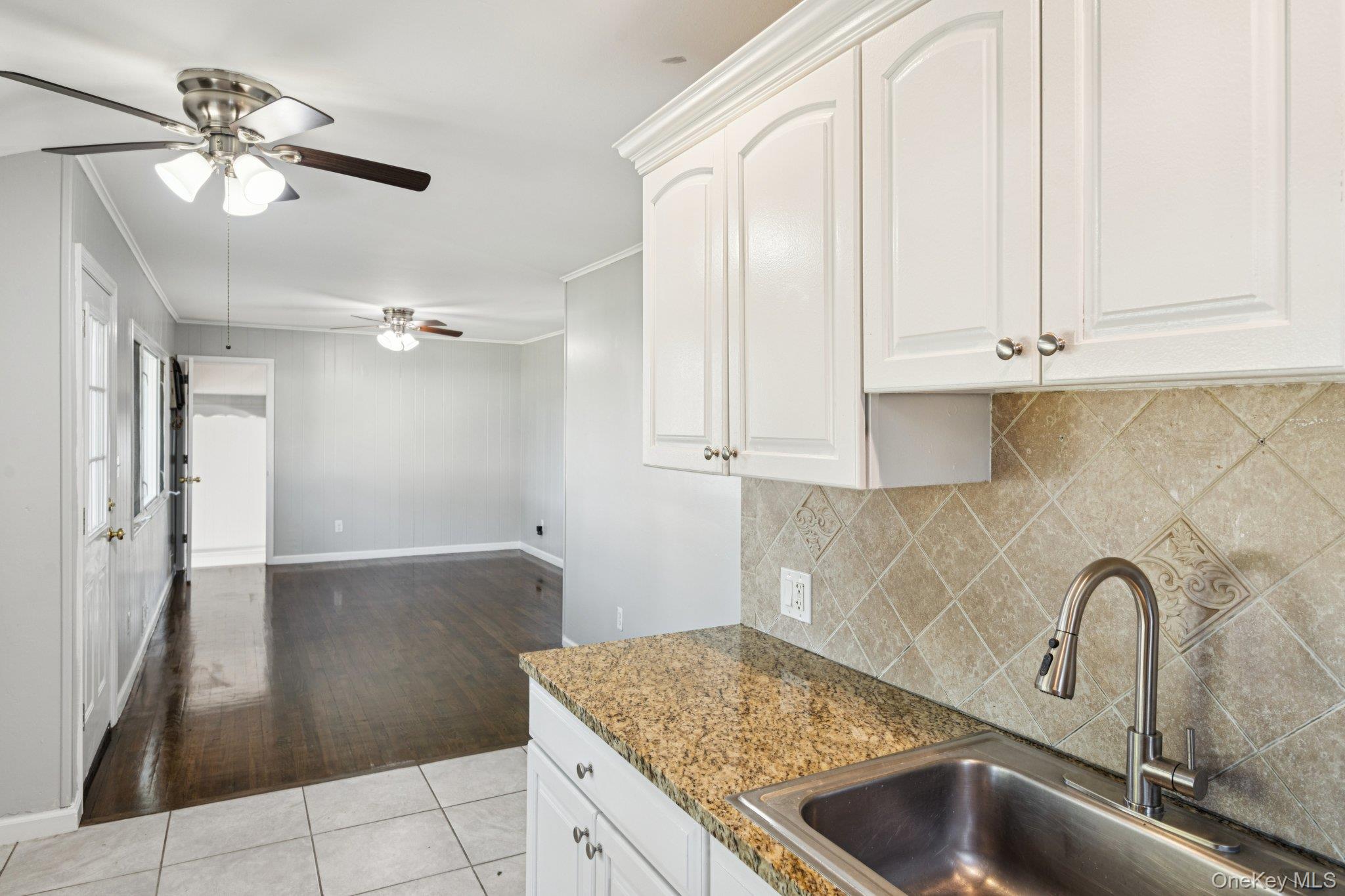 #14 photo, 70 Heyward Street, サフォーク郡 Brentwood , NY 11717