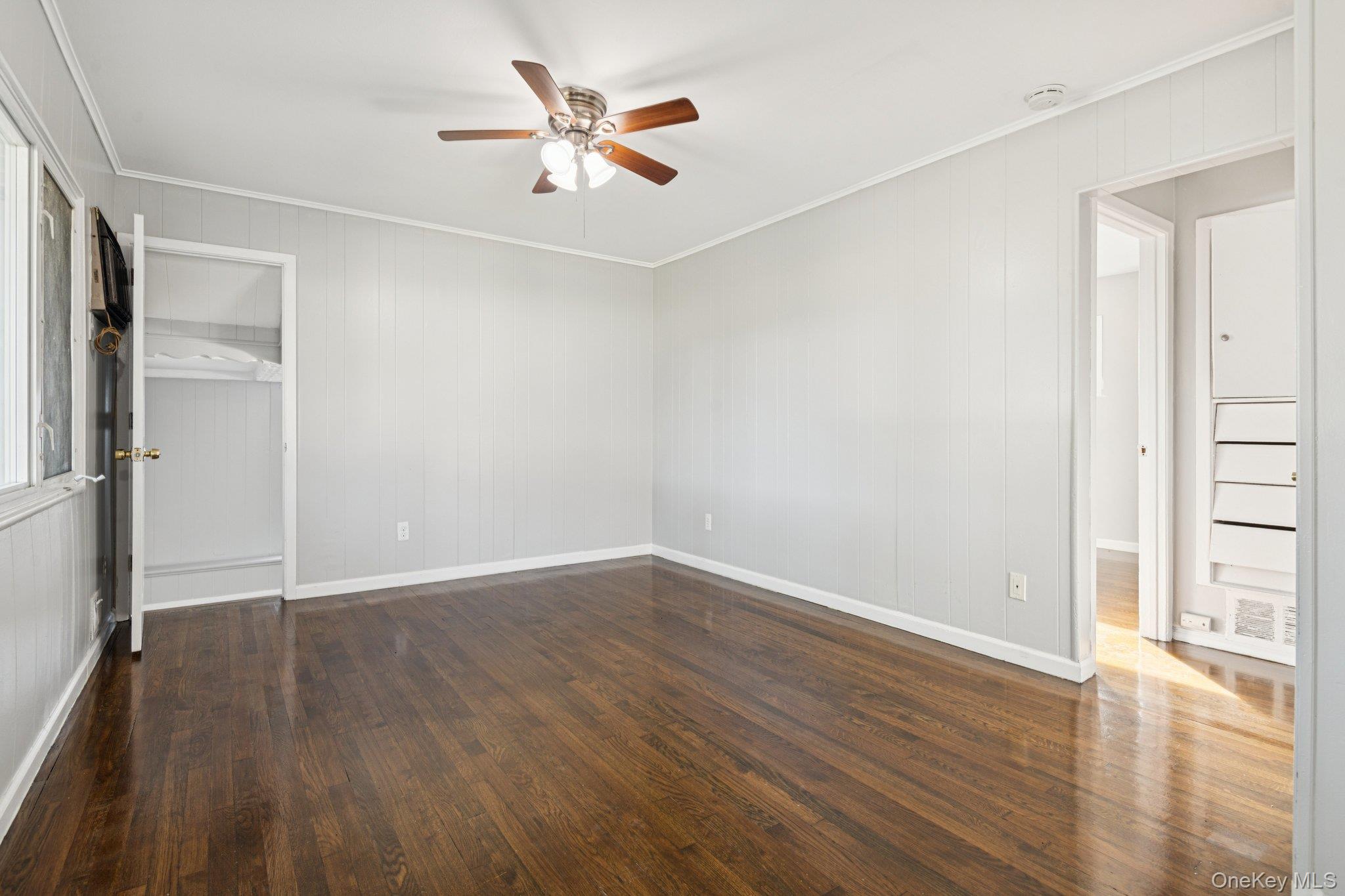 #4 photo, 70 Heyward Street, サフォーク郡 Brentwood , NY 11717