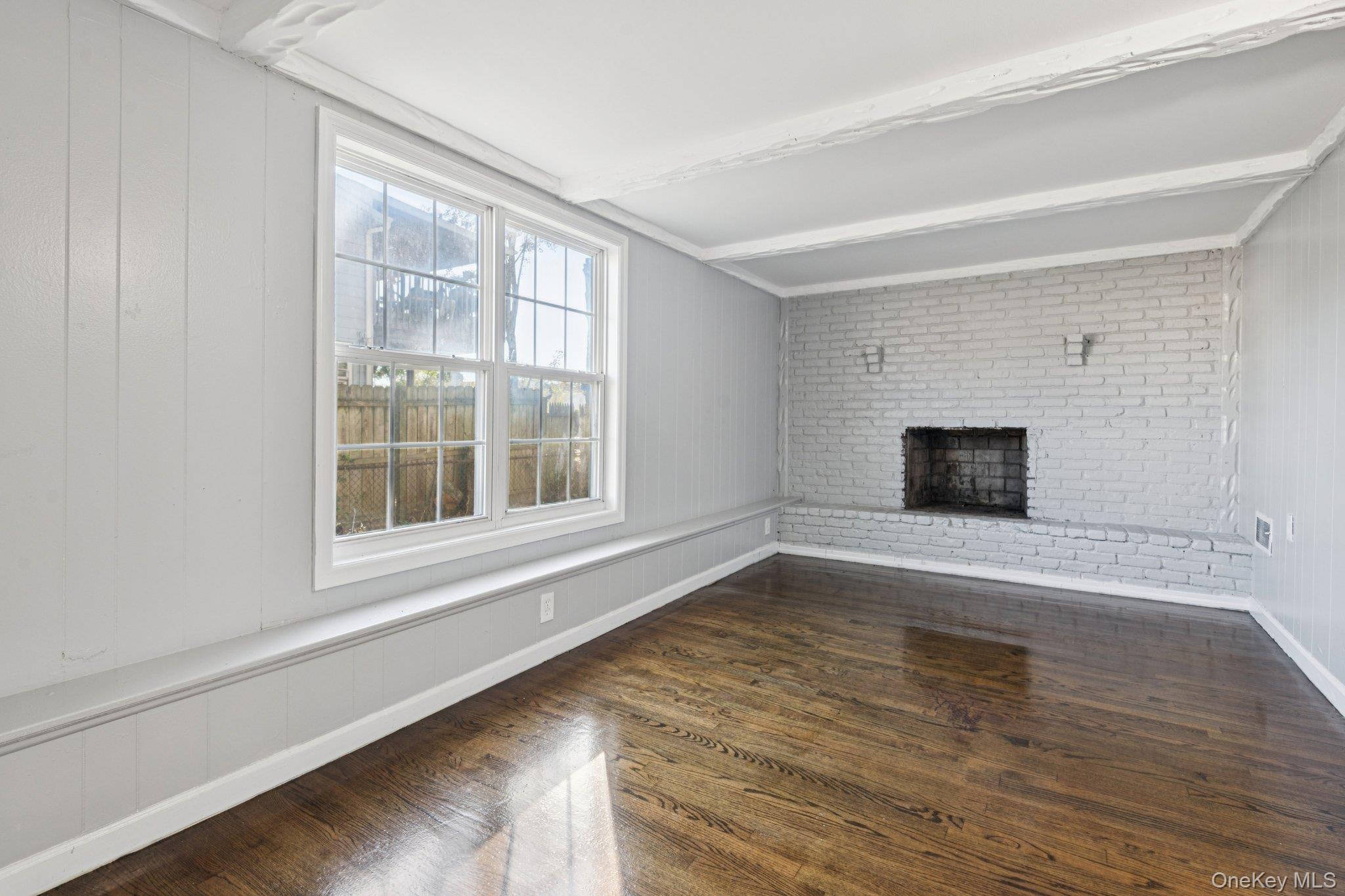 #9 photo, 70 Heyward Street, サフォーク郡 Brentwood , NY 11717