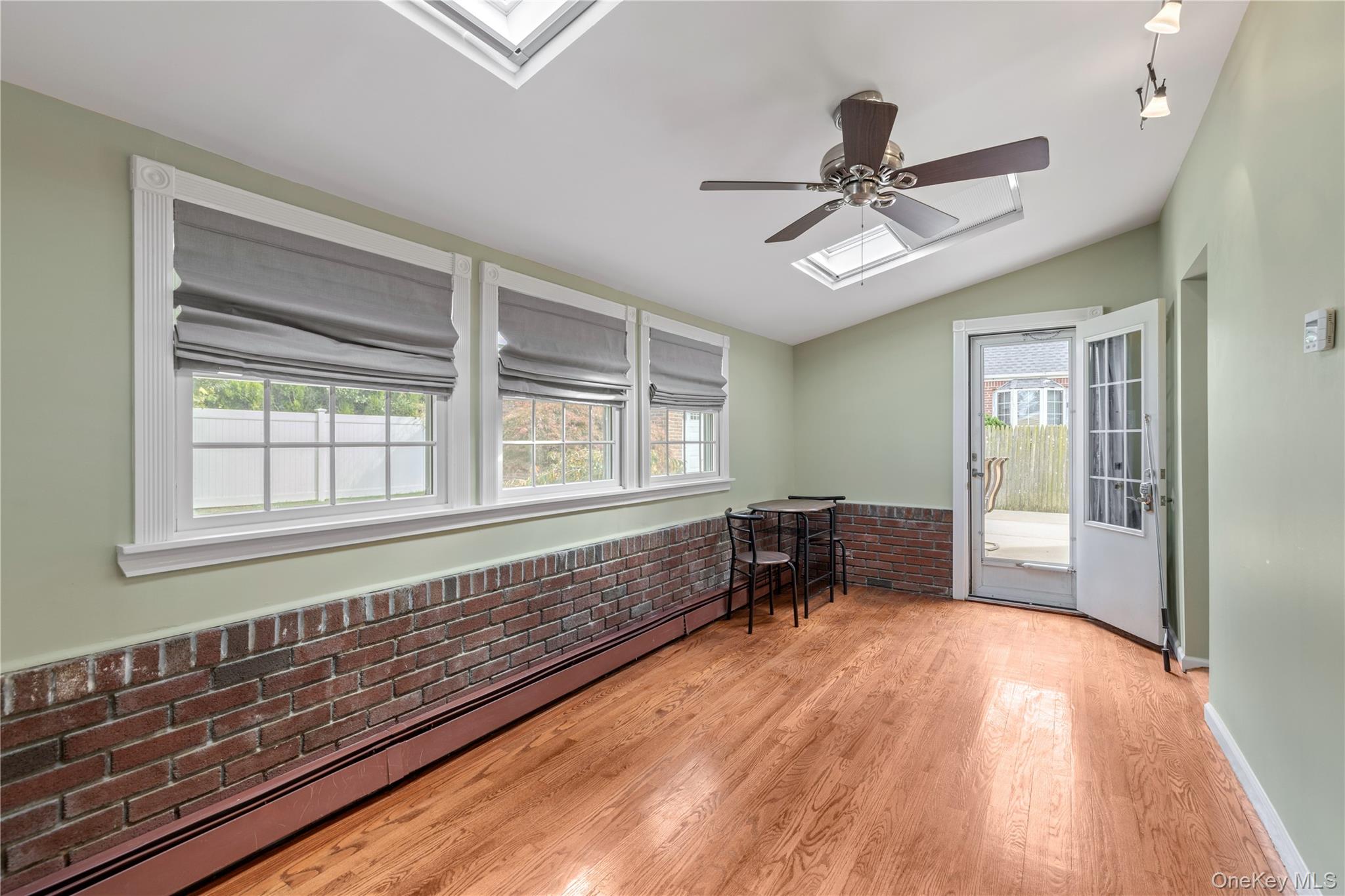 #10 photo, 17 Cedar Drive, ナッソー郡 Farmingdale , NY 11735