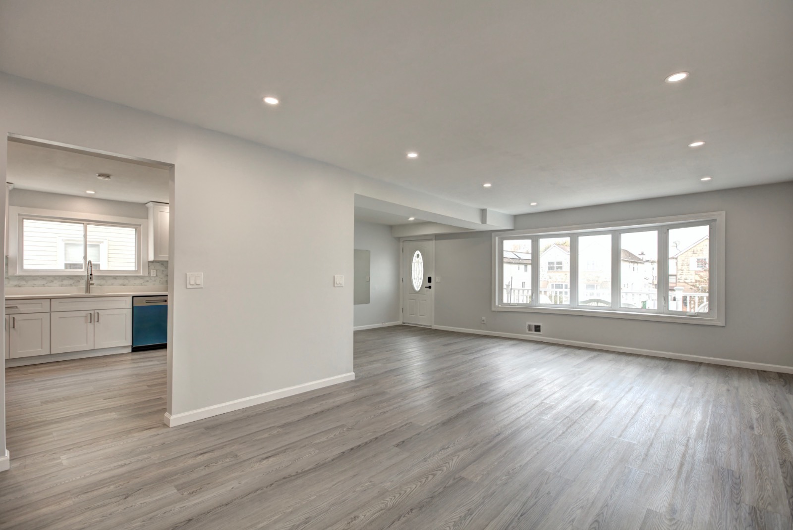 #2 photo, 450 Jefferson Ave, #2nd Fl, スタテンアイランド Staten Island , NY 10306