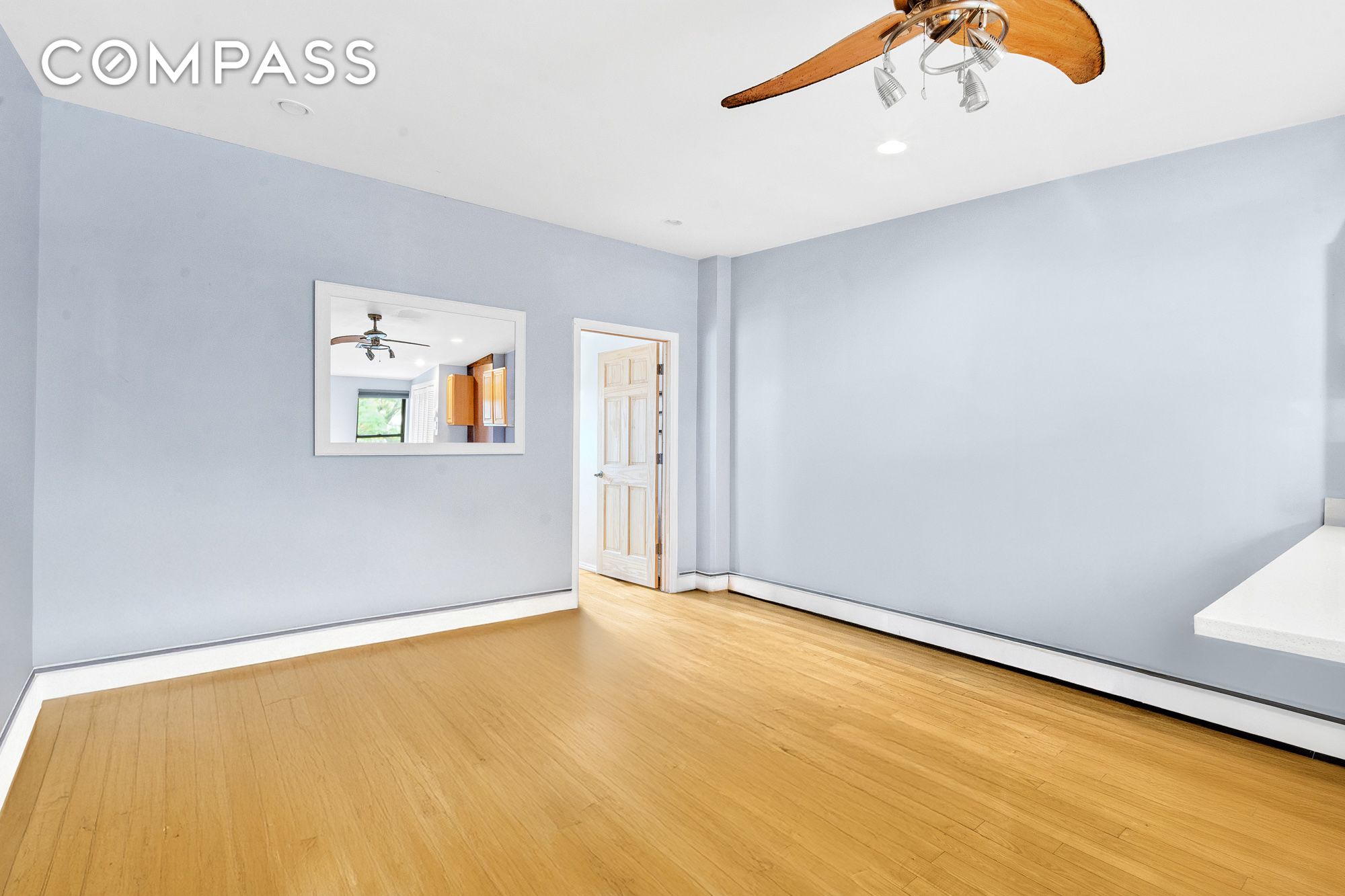 #18 photo, 10 Carroll Street, Columbia Street Waterfront , NY 11231