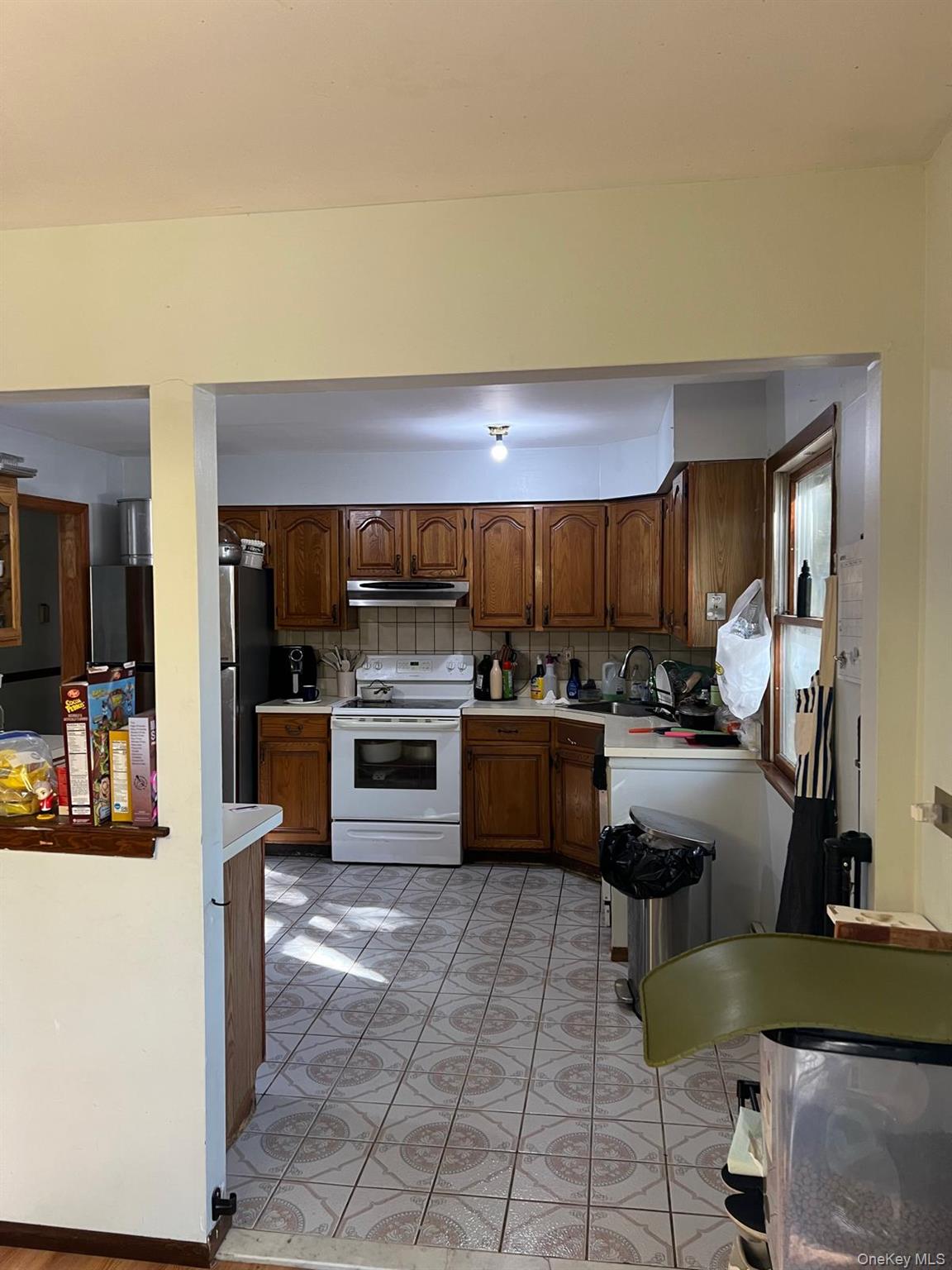 #10 photo, 60 New Hampshire Avenue, Bay Shore , NY 11706