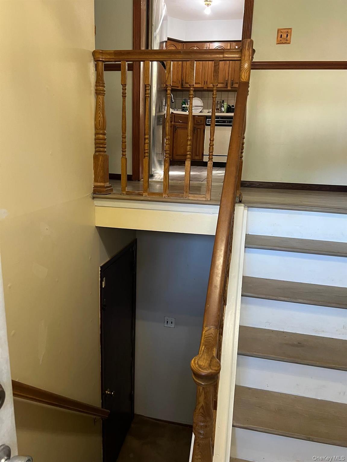 #4 photo, 60 New Hampshire Avenue, Bay Shore , NY 11706