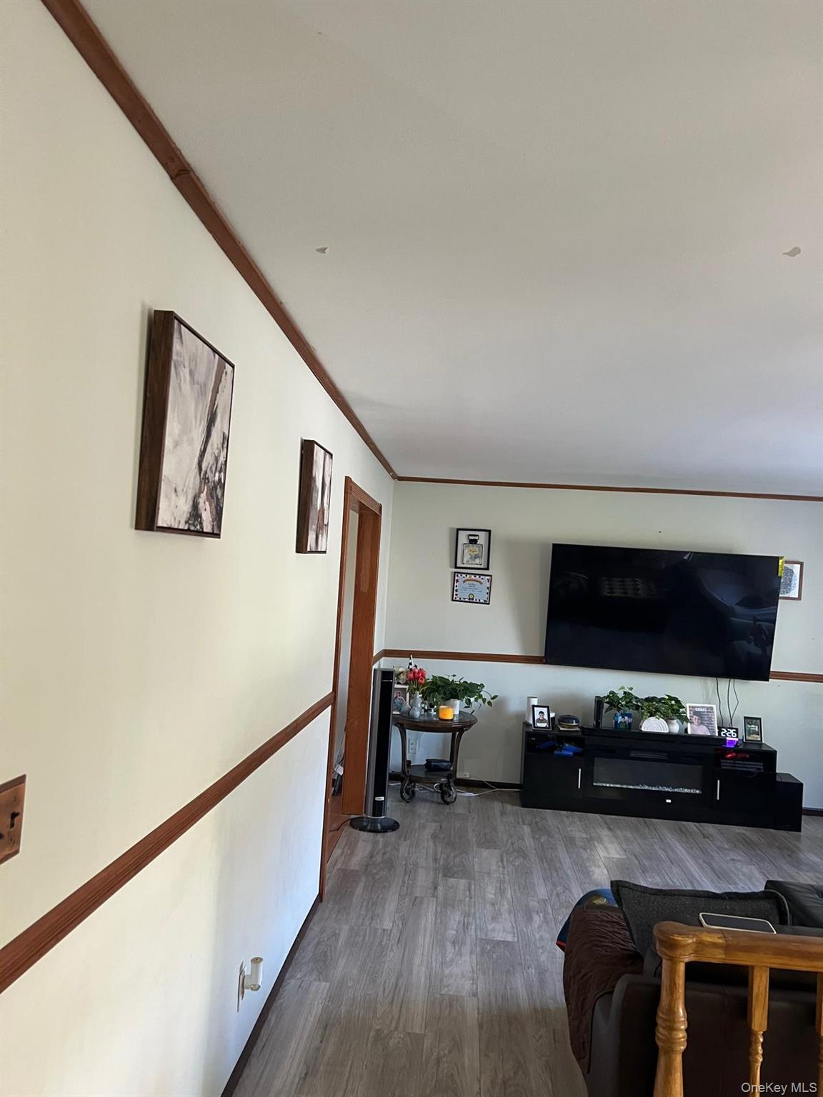 #7 photo, 60 New Hampshire Avenue, Bay Shore , NY 11706