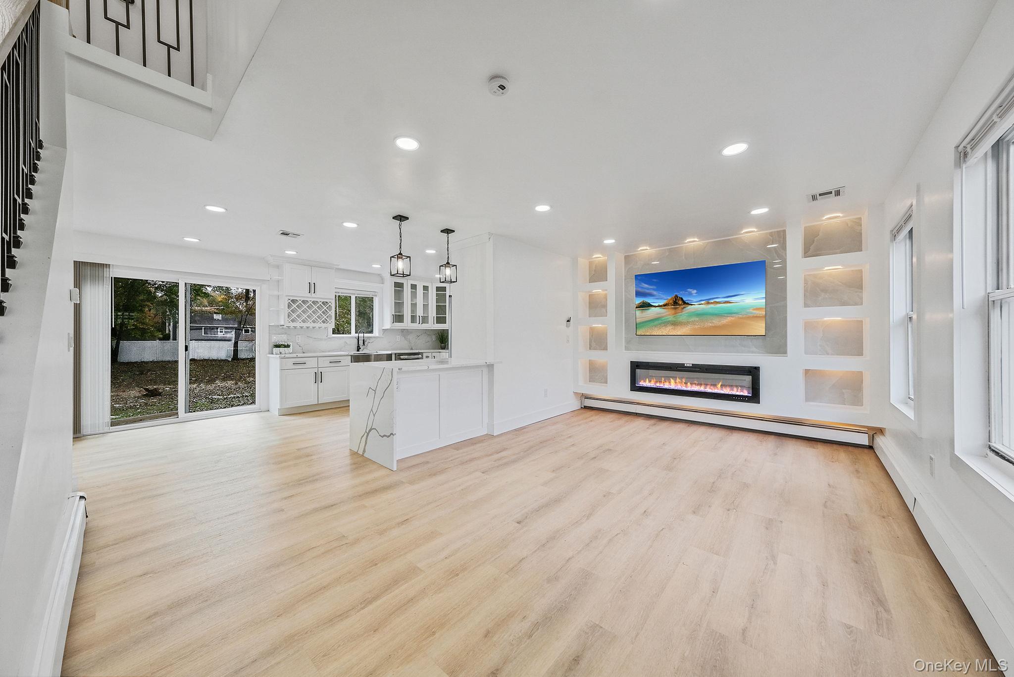 #6 photo, 4 Flores Lane, サフォーク郡 Middle Island , NY 11953