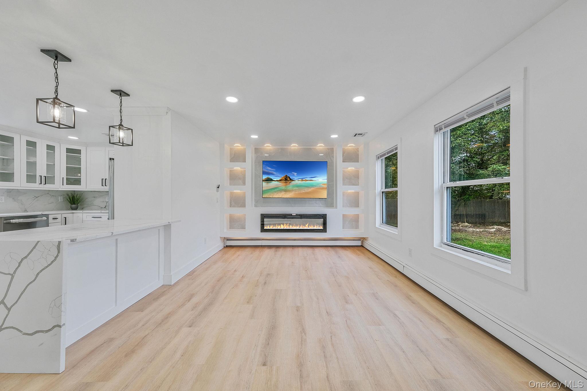 #8 photo, 4 Flores Lane, サフォーク郡 Middle Island , NY 11953