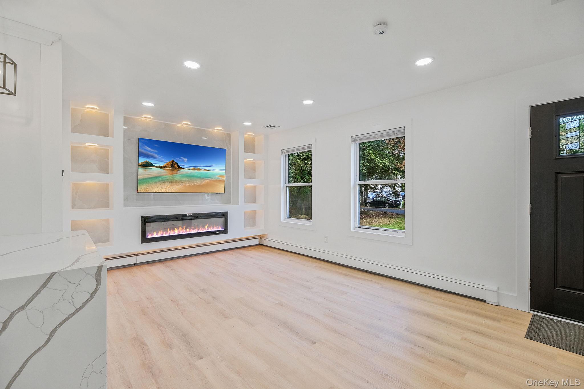 #9 photo, 4 Flores Lane, サフォーク郡 Middle Island , NY 11953