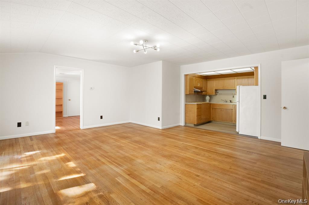 #12 photo, 500 N Lake Boulevard, Mahopac , NY 10541