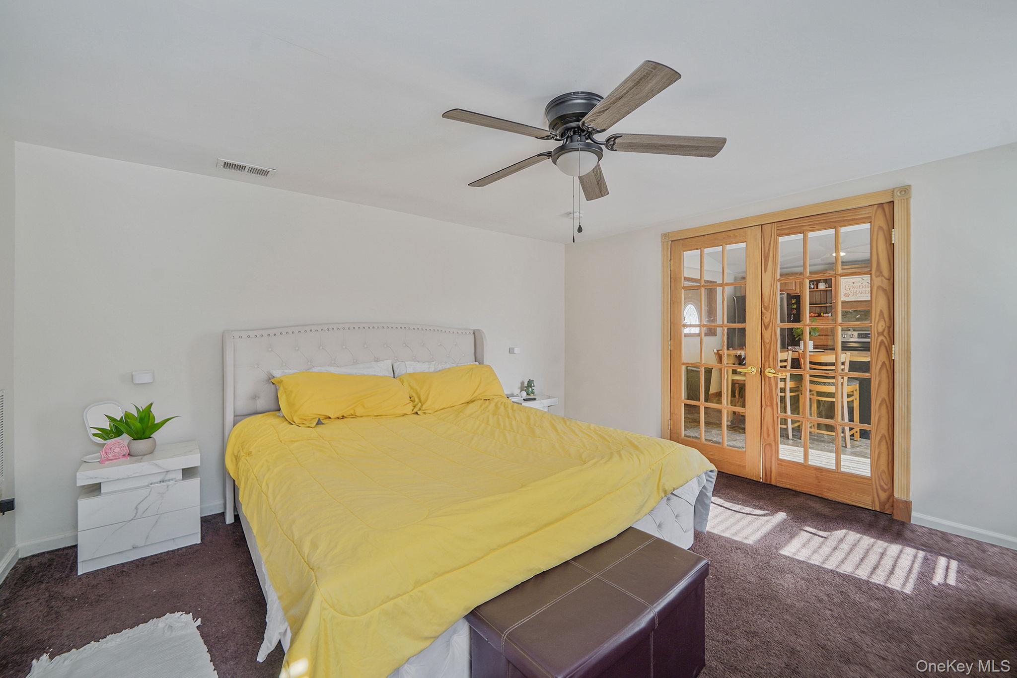 #9 photo, 44 4th Street, サフォーク郡 Brentwood , NY 11717