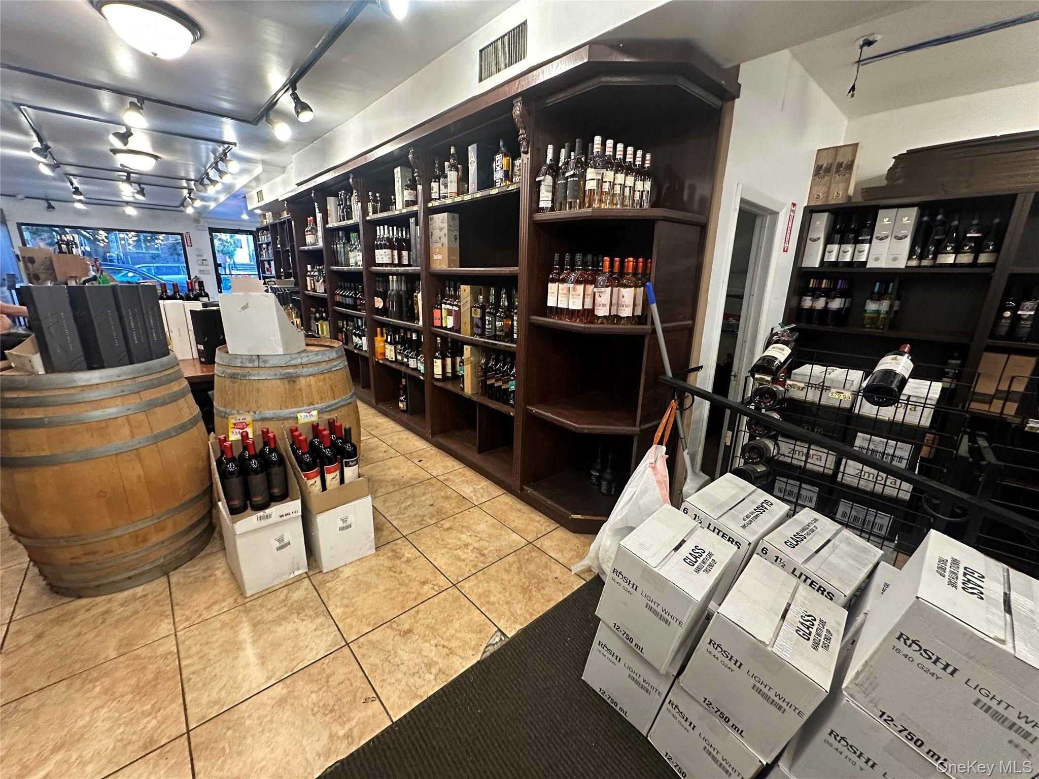 #2 photo, 144-22 Jewel, クイーンズ区 Kew Garden Hills , NY 11367