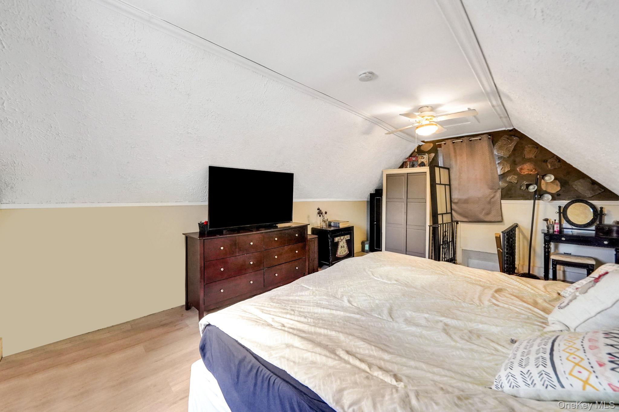 #20 photo, 22 Highview Drive, Selden , NY 11784