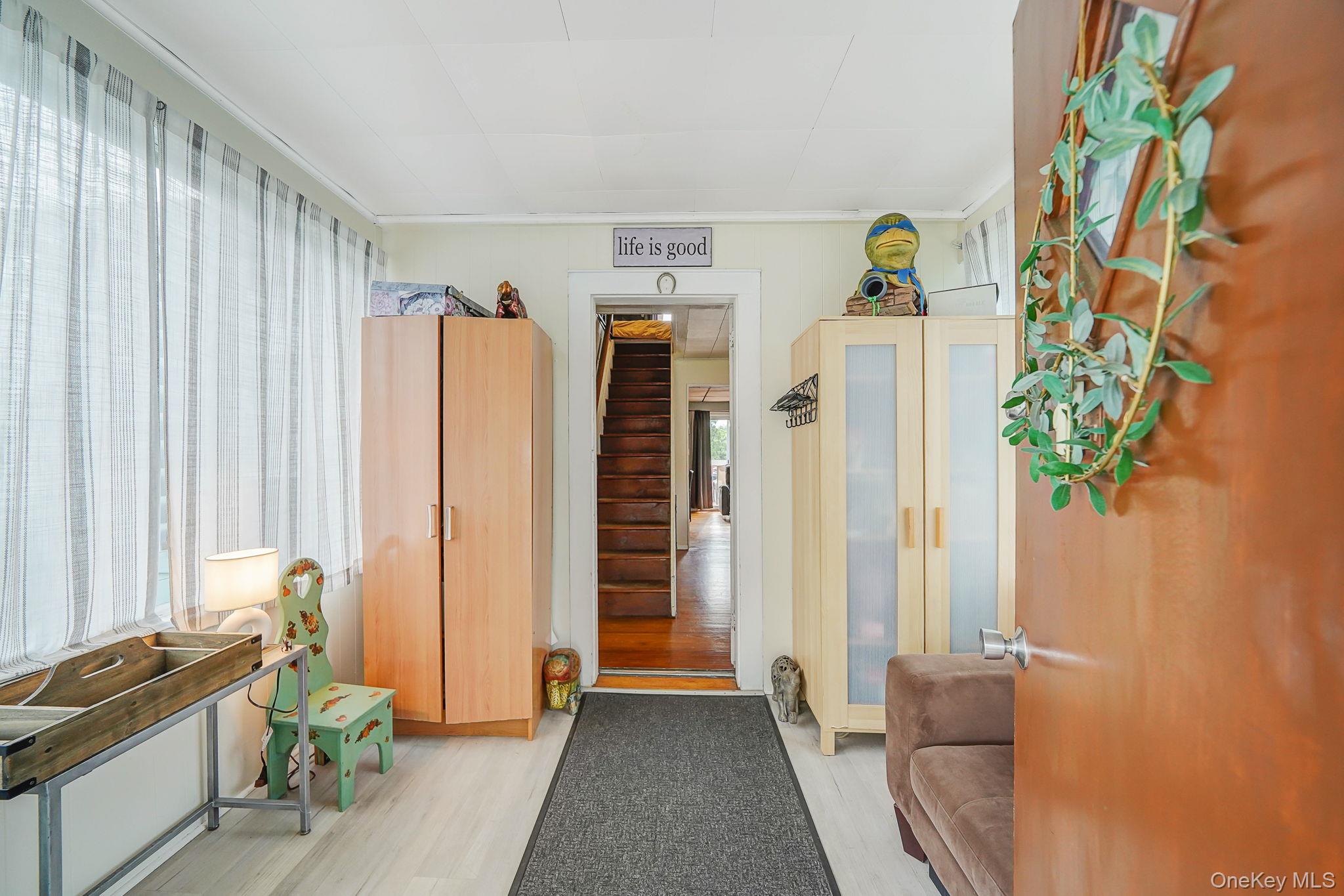 #5 photo, 22 Highview Drive, Selden , NY 11784