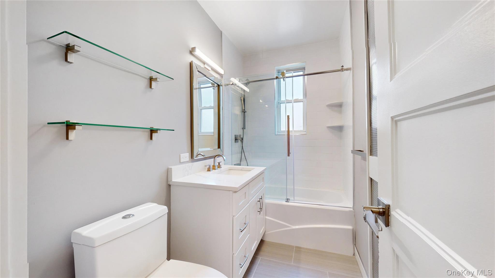 #14 photo, 1133 Midland Avenue, ブロンクス区 Bronxville , NY 10708