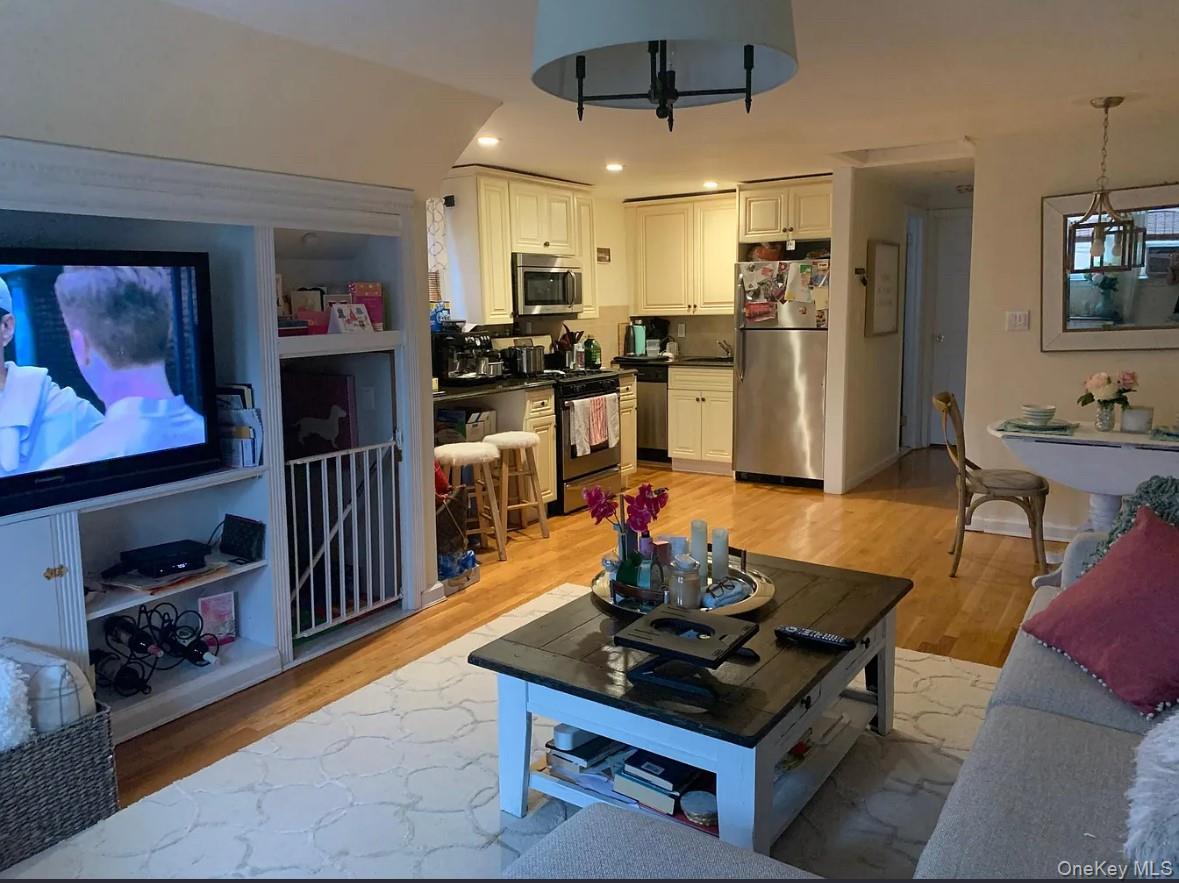 #3 photo, 509 Neptune Boulevard, ナッソー郡 Long Beach , NY 11561