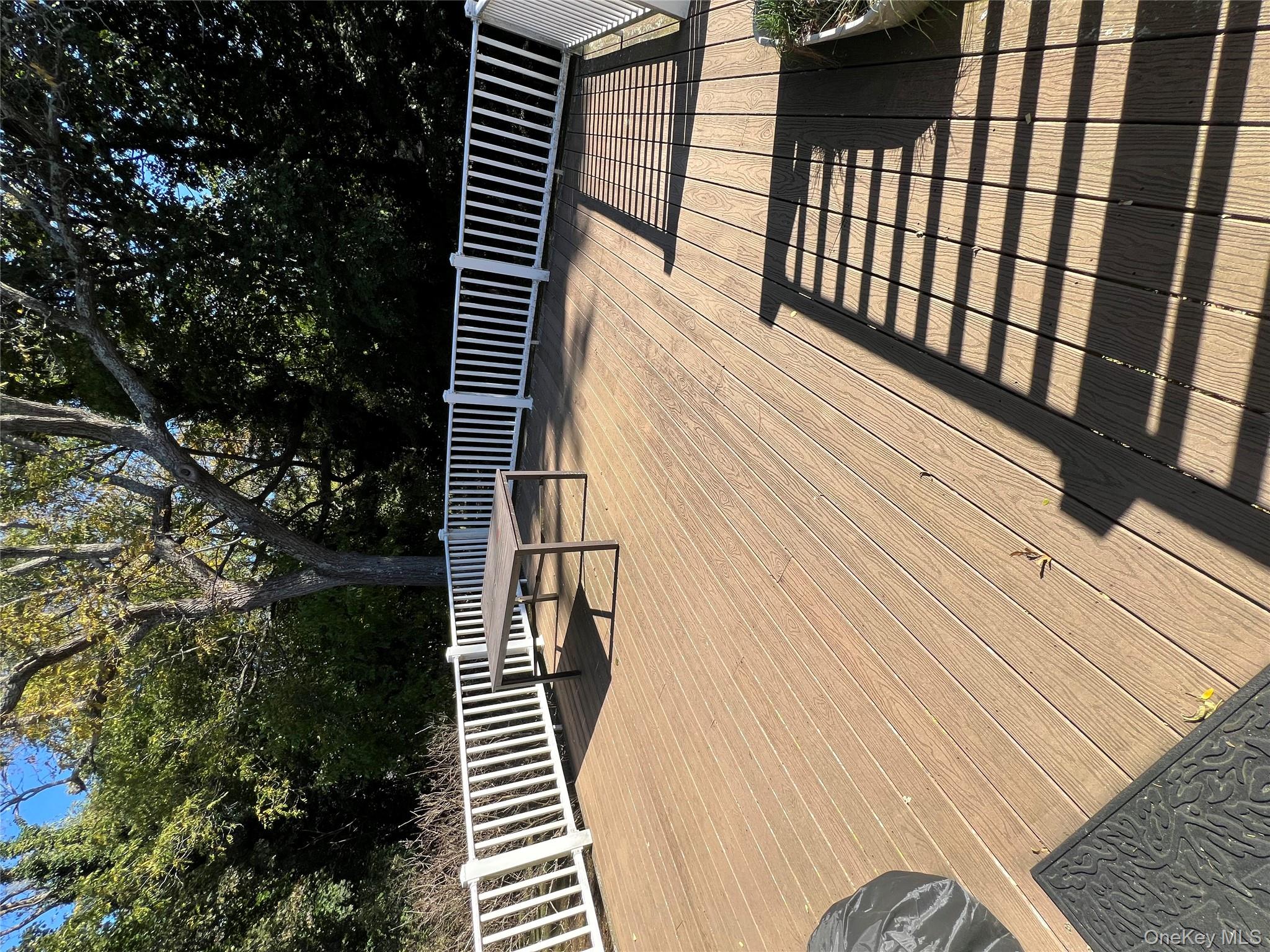 #10 photo, 61 Hudson Avenue, サフォーク郡 Lake Grove , NY 11755