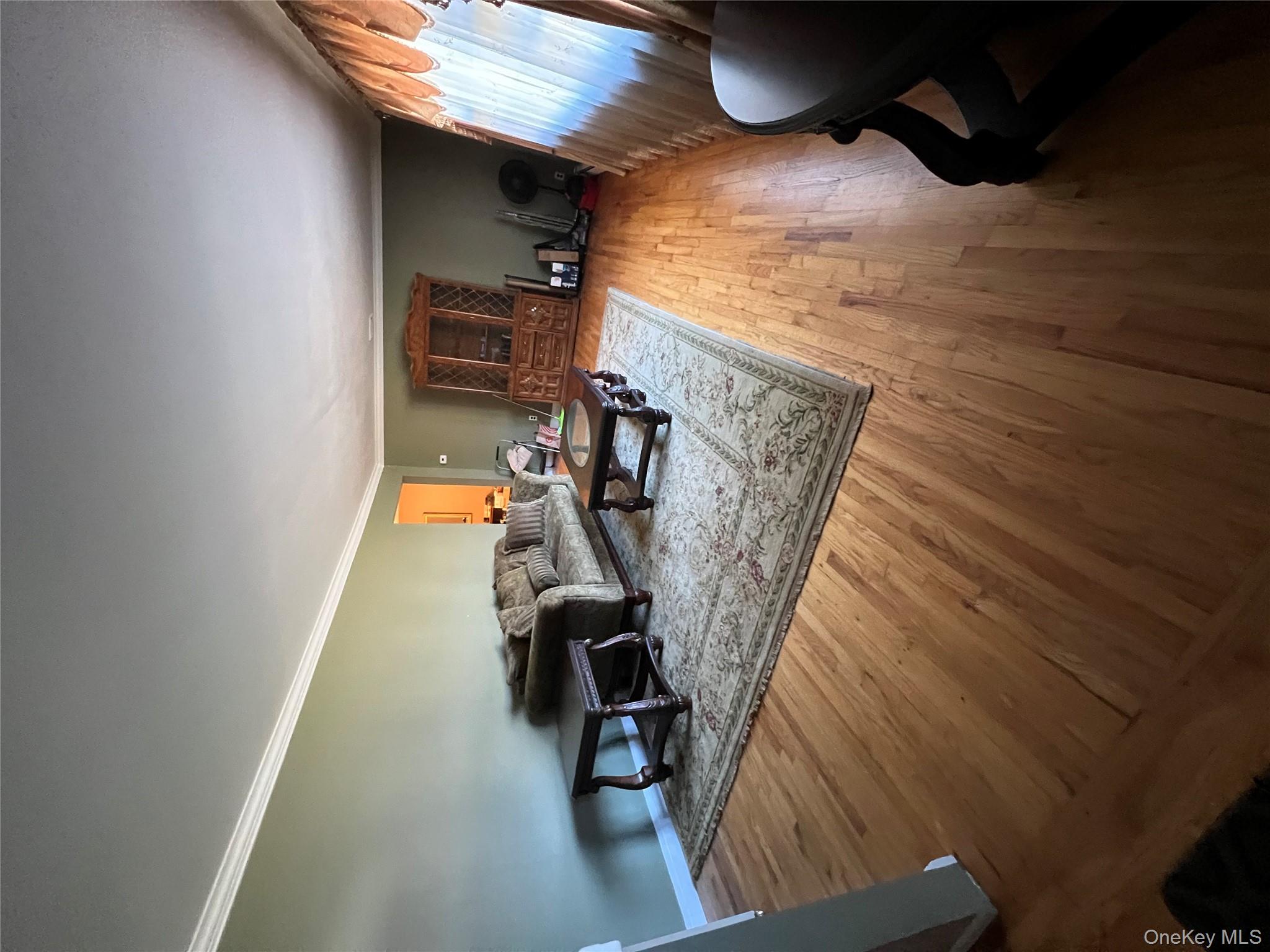 #17 photo, 61 Hudson Avenue, サフォーク郡 Lake Grove , NY 11755