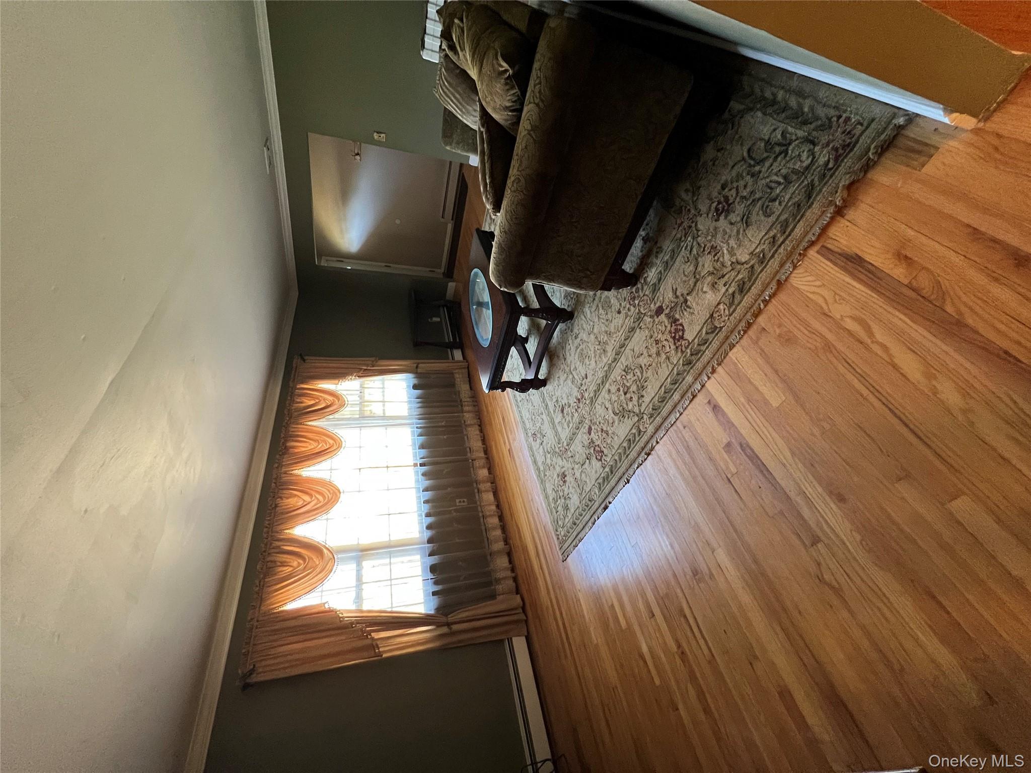 #18 photo, 61 Hudson Avenue, サフォーク郡 Lake Grove , NY 11755