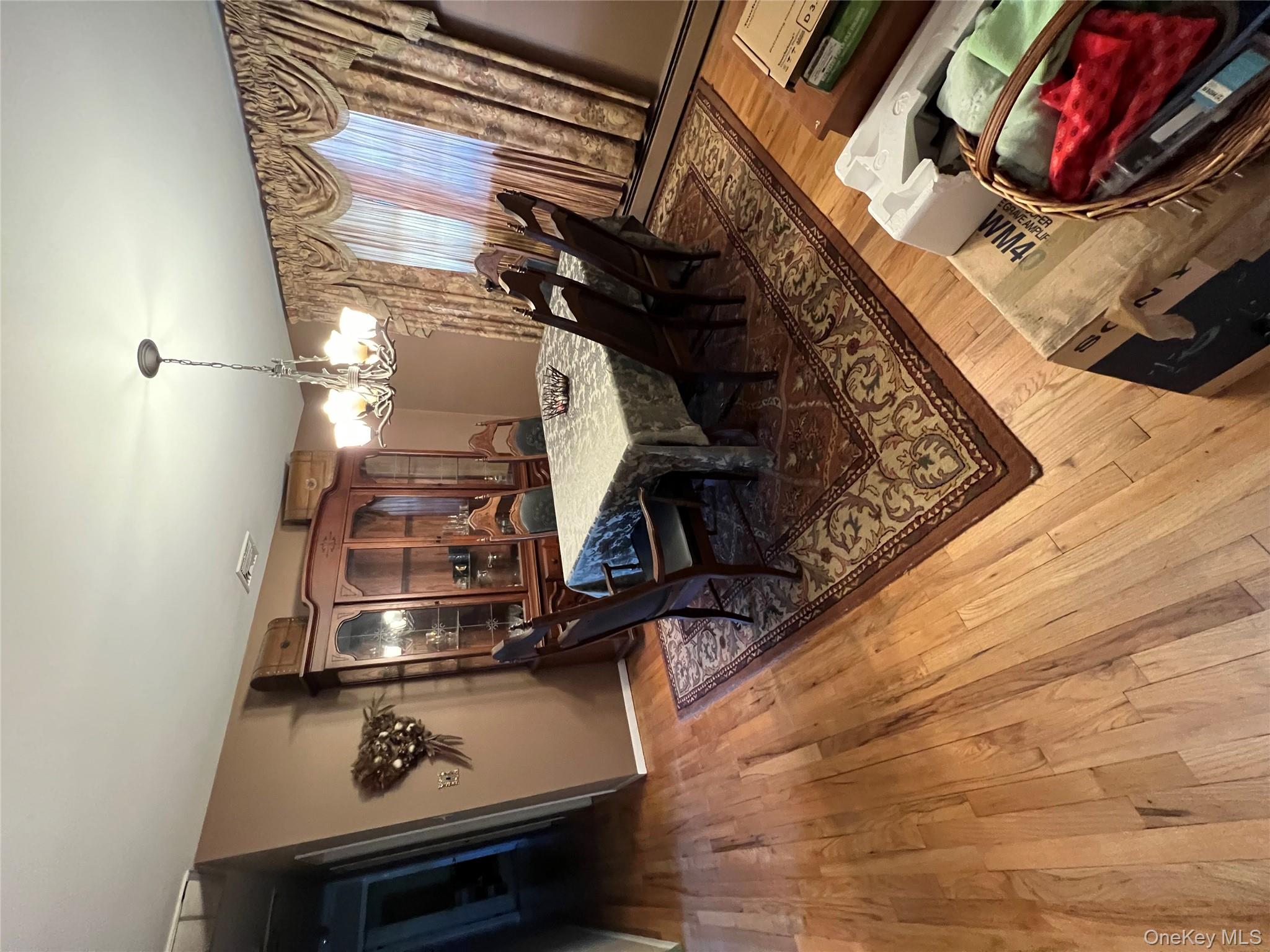 #20 photo, 61 Hudson Avenue, サフォーク郡 Lake Grove , NY 11755