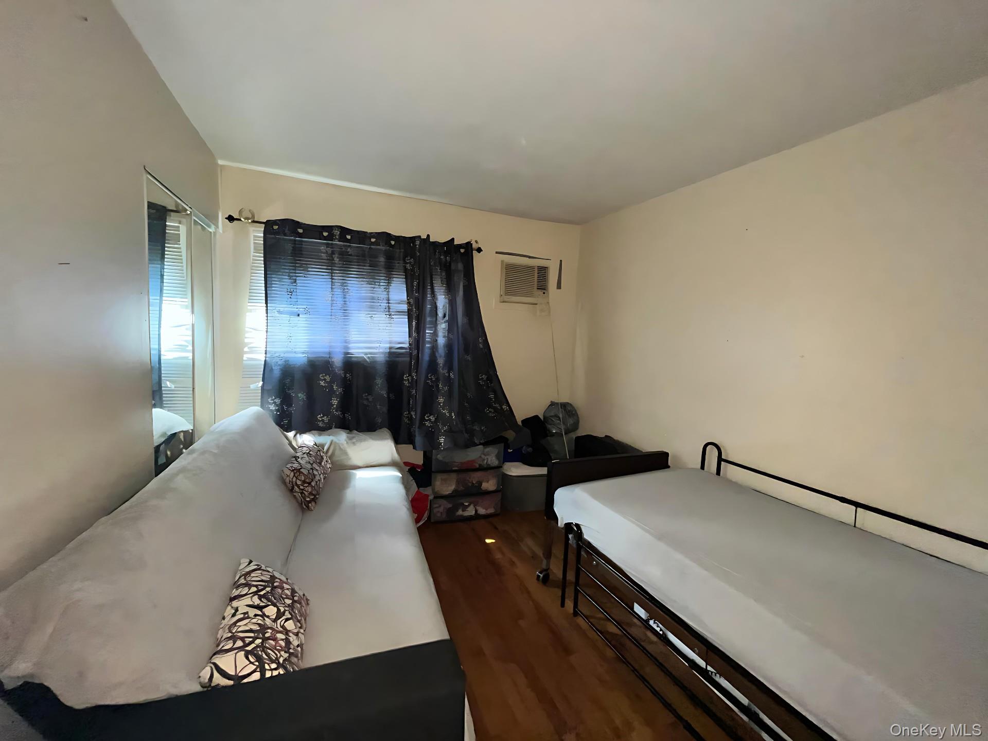 #11 photo, 46 Heathcote Road, Yonkers , NY 10710