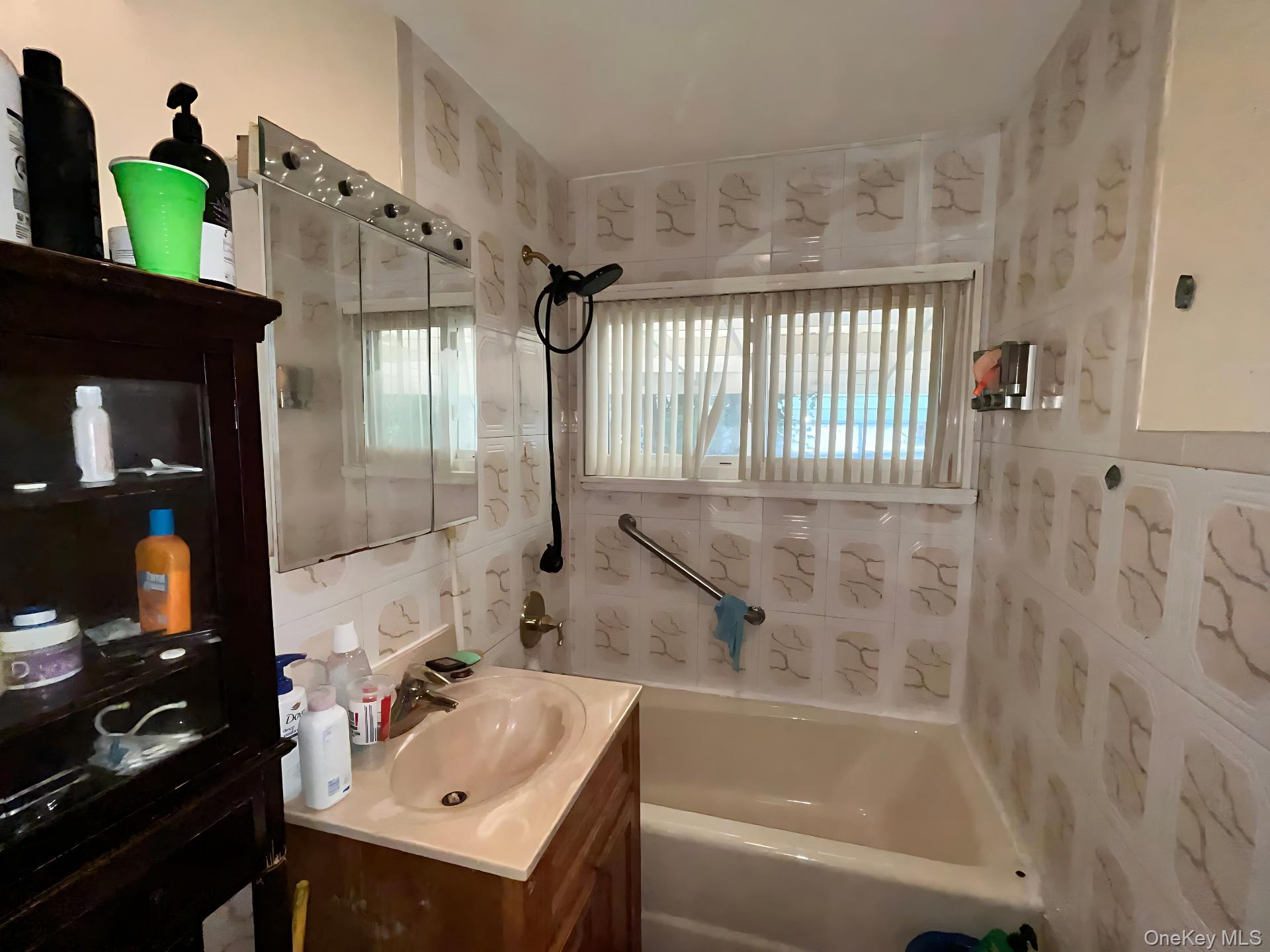 #12 photo, 46 Heathcote Road, Yonkers , NY 10710