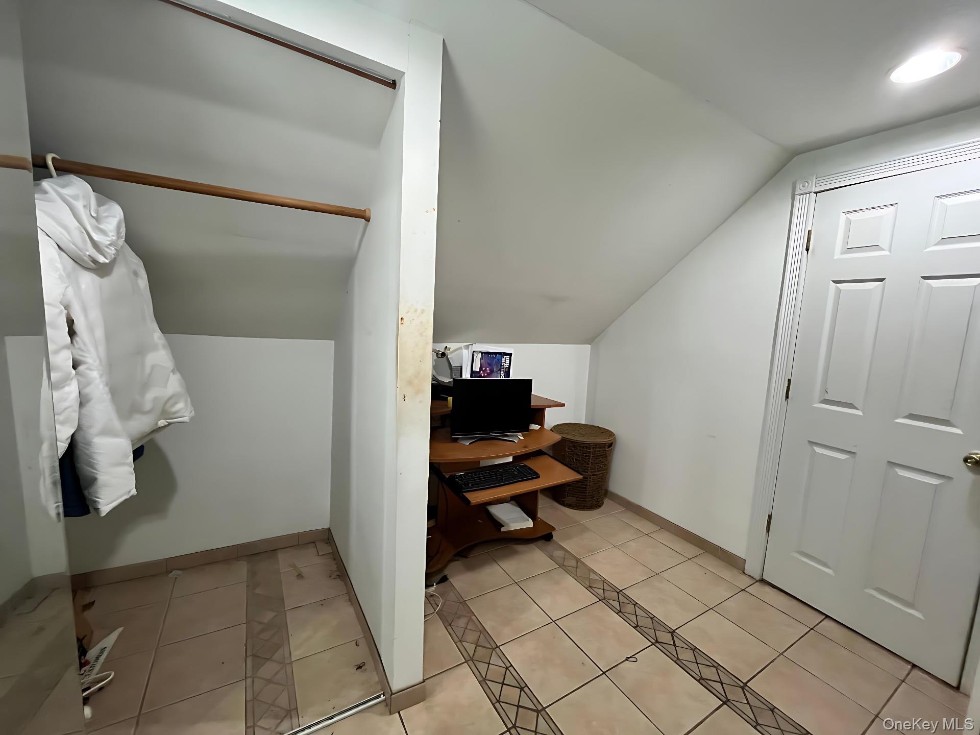 #15 photo, 46 Heathcote Road, Yonkers , NY 10710