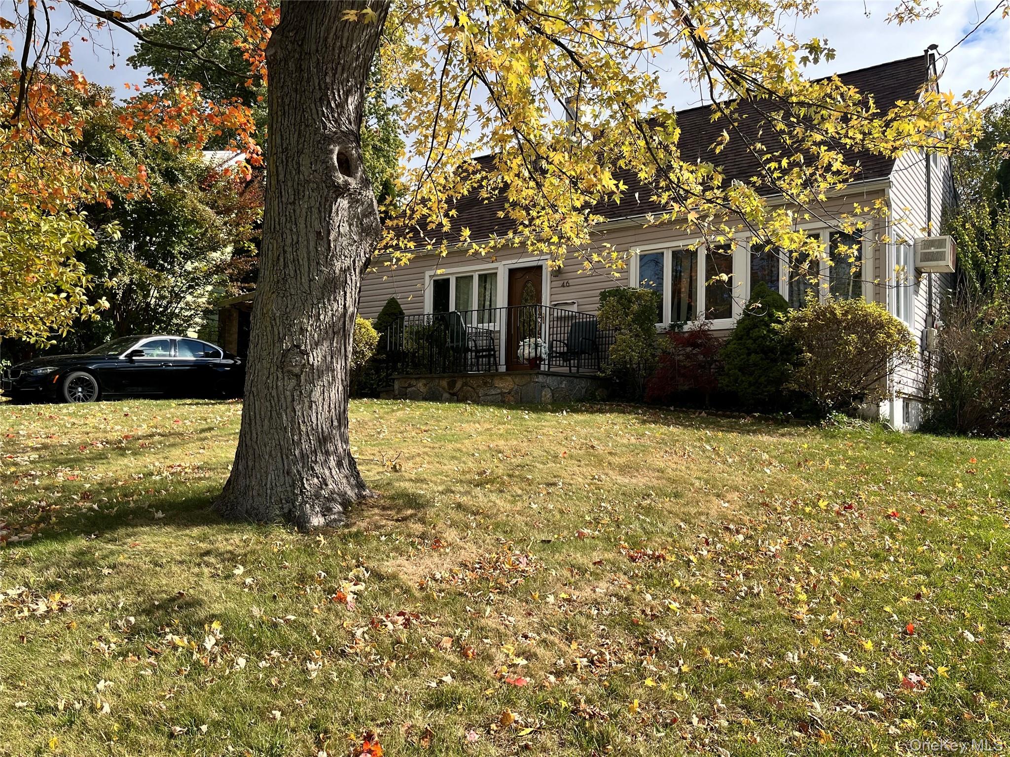 #2 photo, 46 Heathcote Road, Yonkers , NY 10710