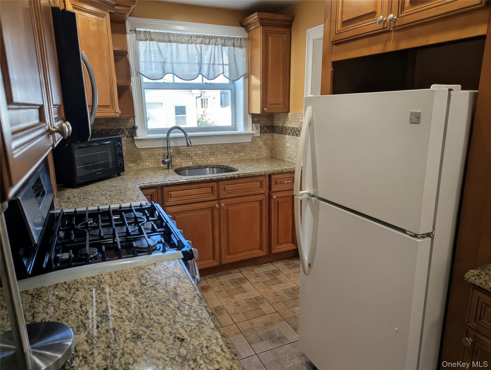 #6 photo, 115-100 Springfield Boulevard, Cambria Heights , NY 11411