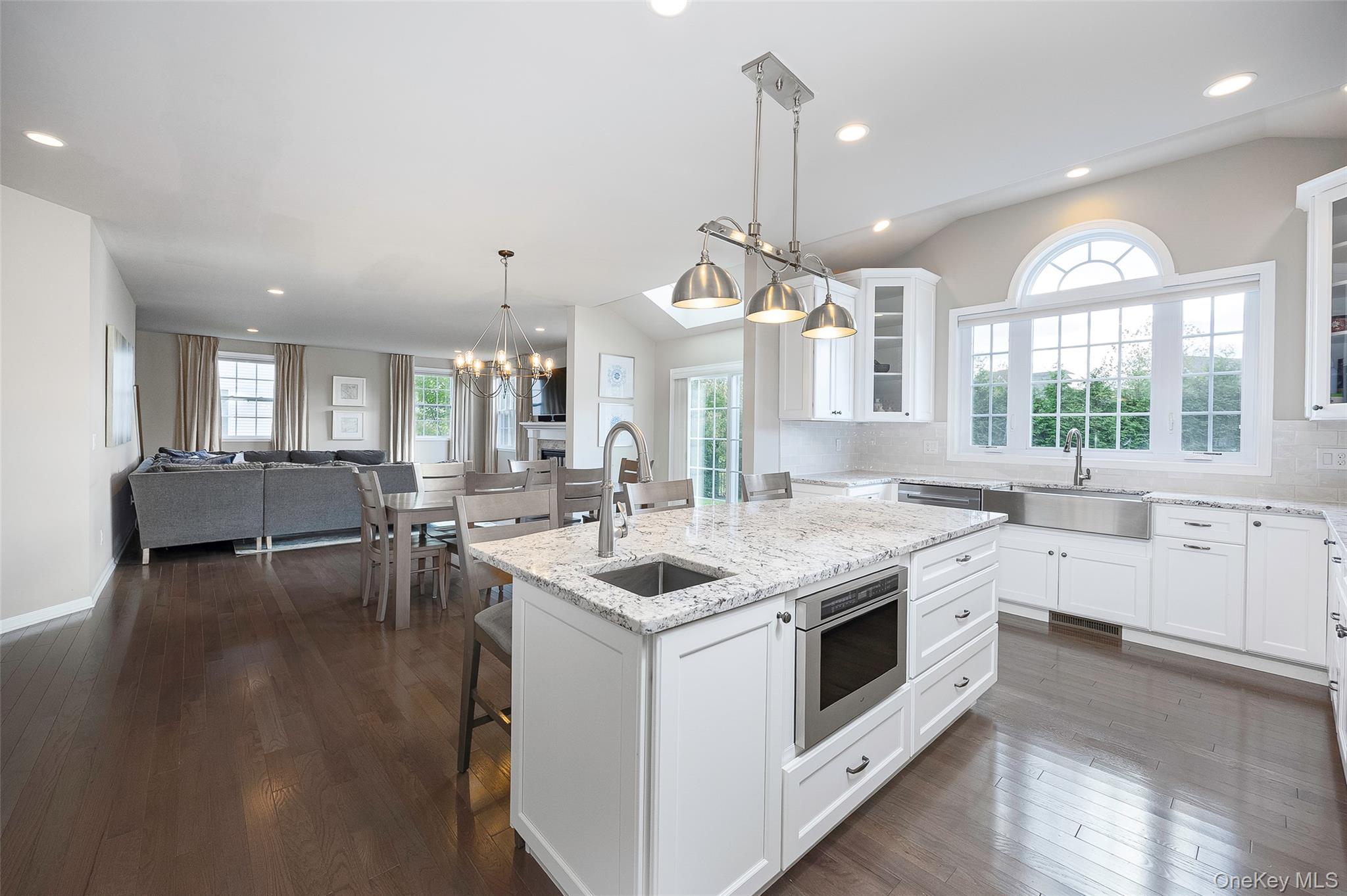 #7 photo, 2 E Van Buren Way, Hopewell Junction , NY 12533