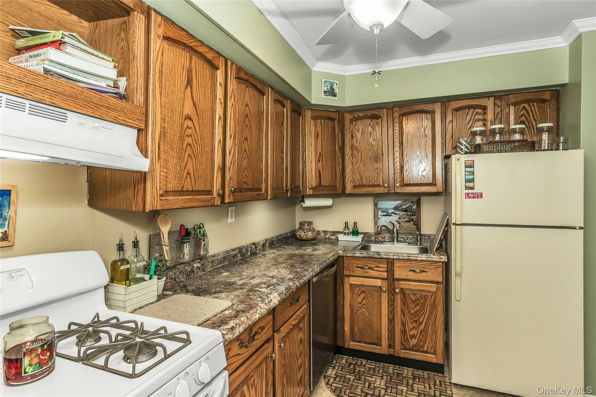 #17 photo, 25 Neptune Boulevard, ナッソー郡 Long Beach , NY 11561