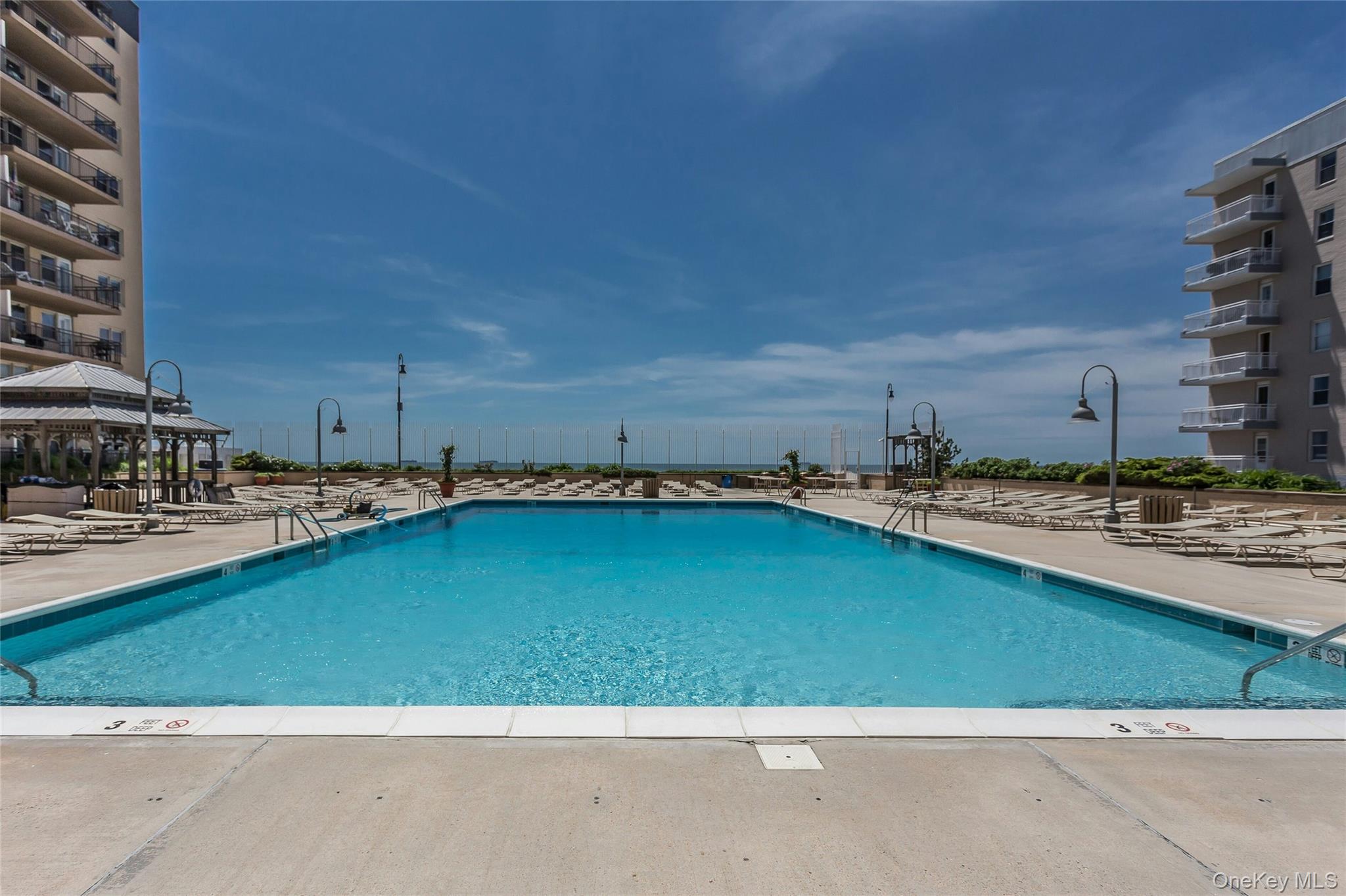 #6 photo, 25 Neptune Boulevard, ナッソー郡 Long Beach , NY 11561