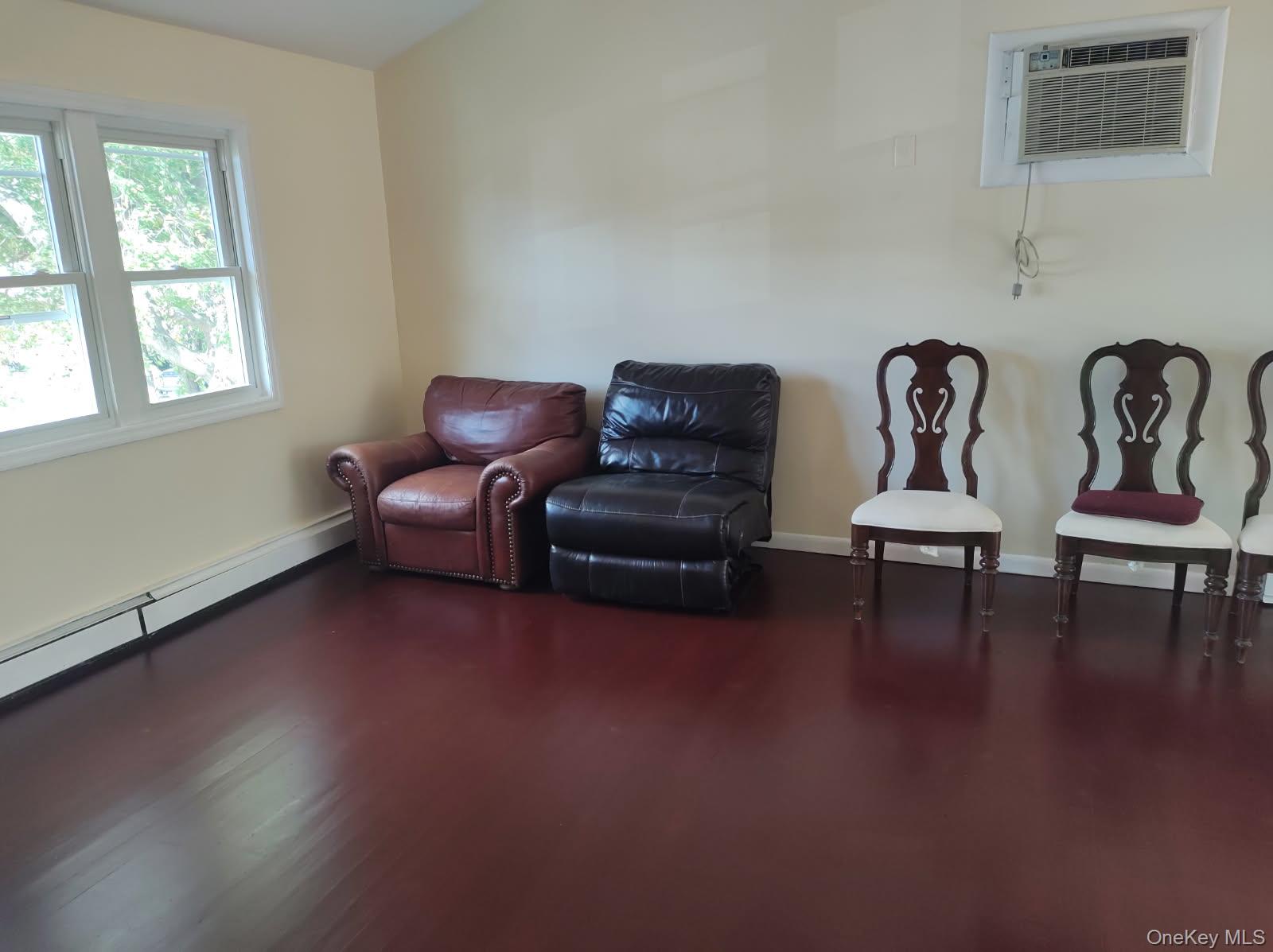 #16 photo, 41 Woodbrook Drive, サフォーク郡 Ridge , NY 11691