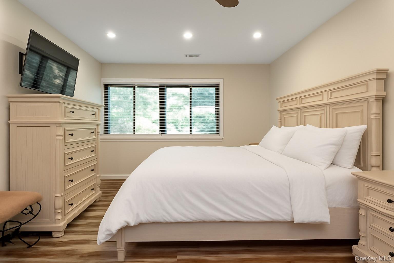 #11 photo, 9 Squirrel Hill, ナッソー郡 Roslyn , NY 11576